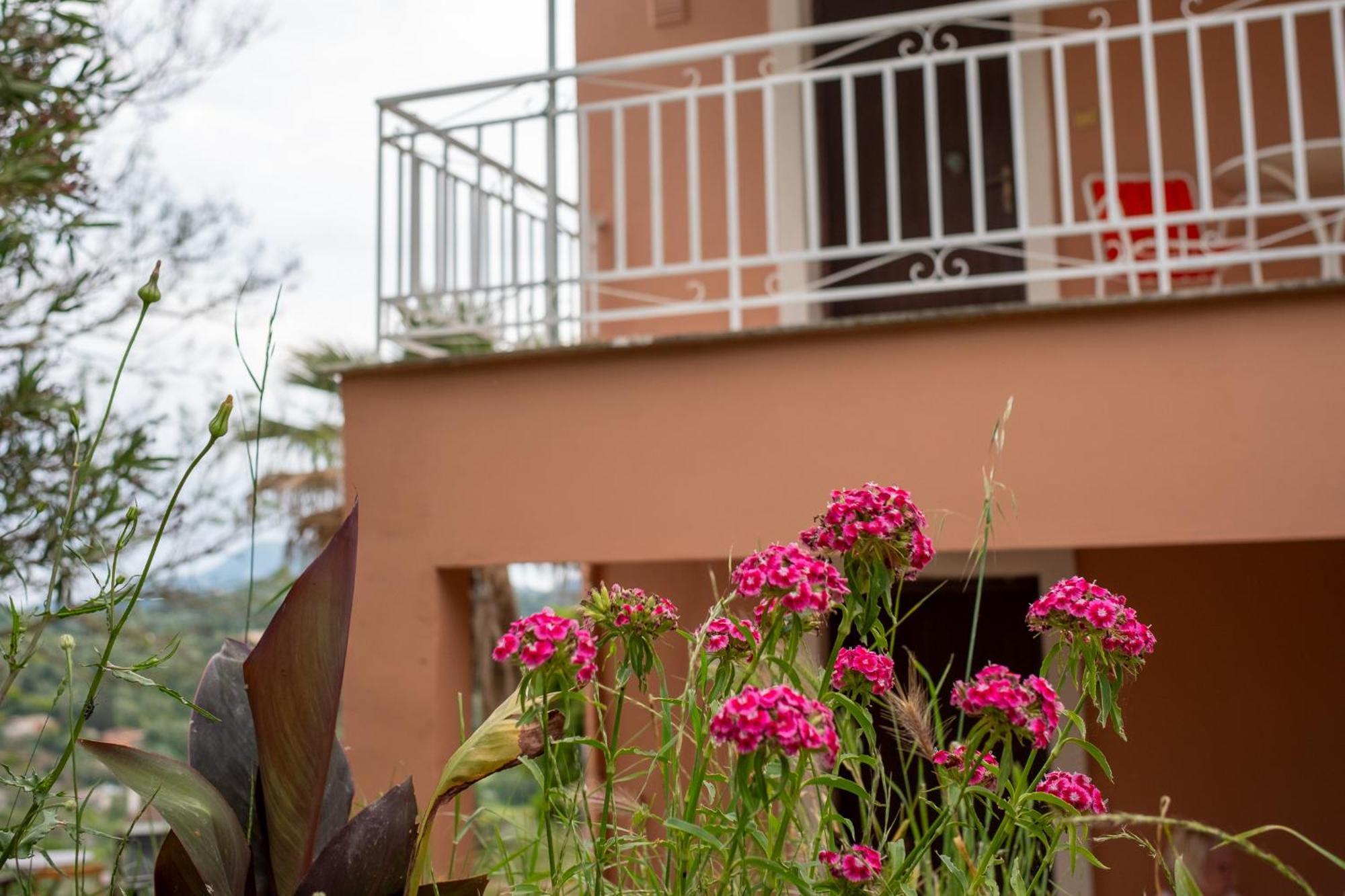 Kokkini Peach House Apartment Kokkinion Bagian luar foto