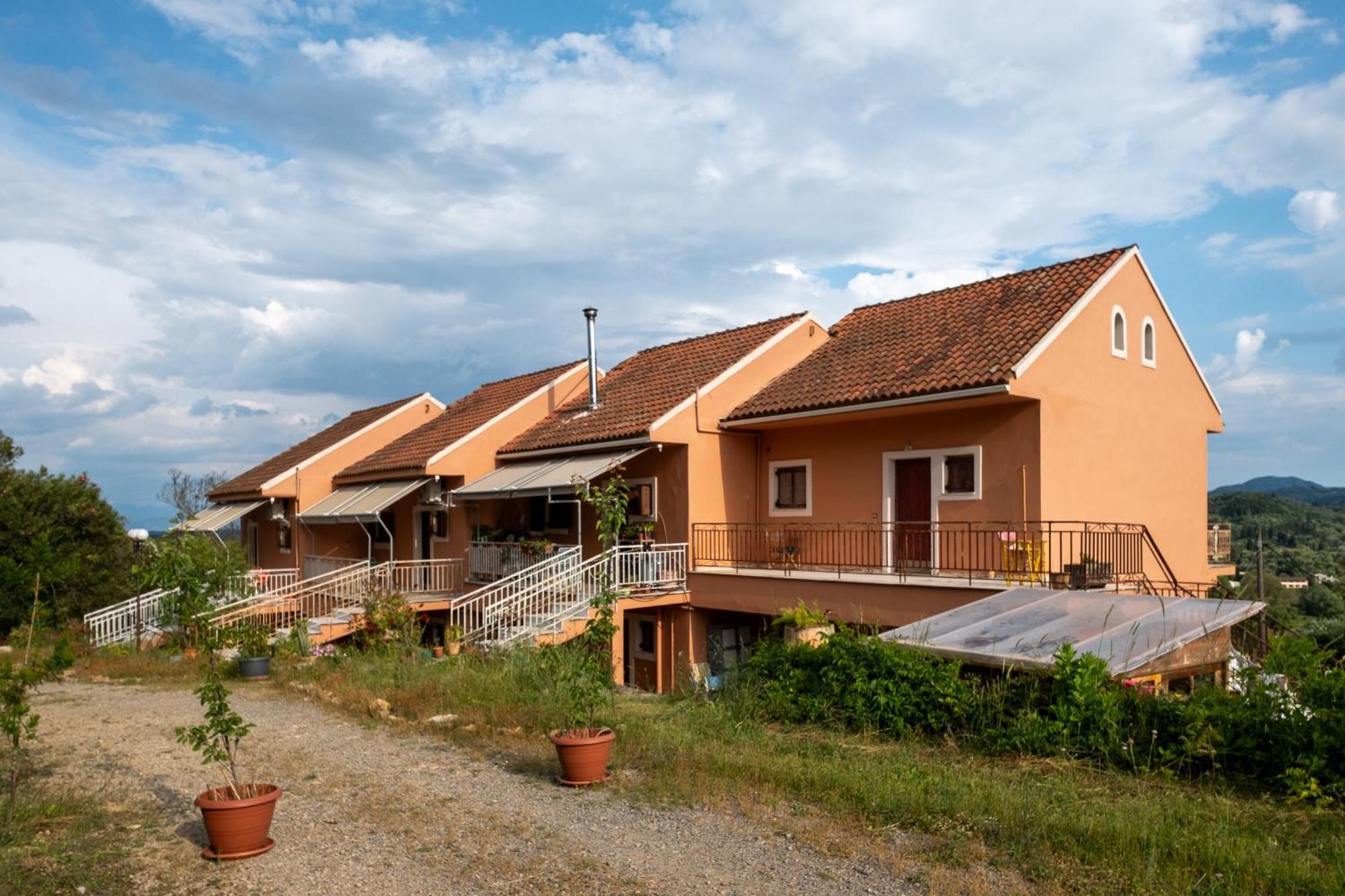 Kokkini Peach House Apartment Kokkinion Bagian luar foto