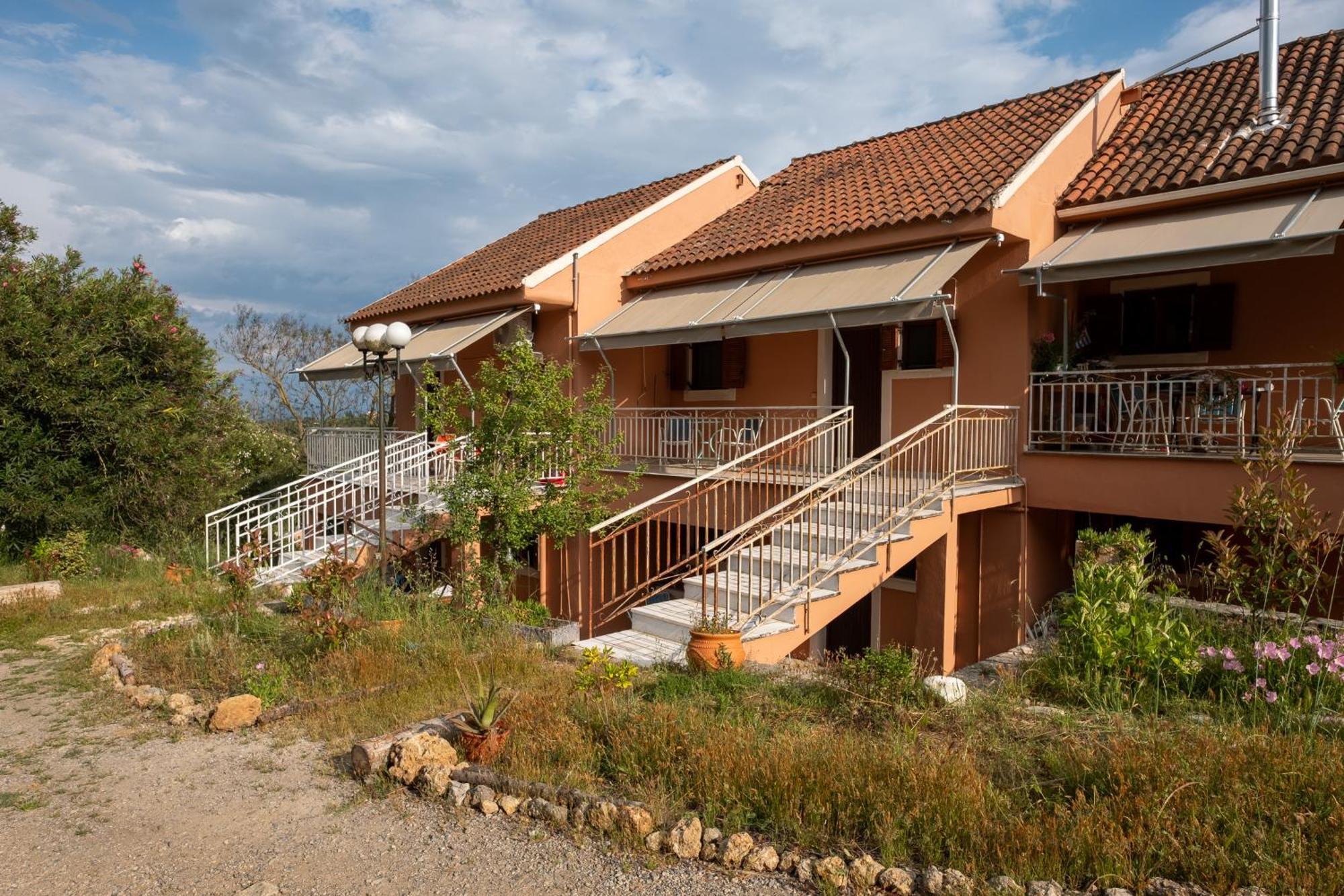 Kokkini Peach House Apartment Kokkinion Bagian luar foto