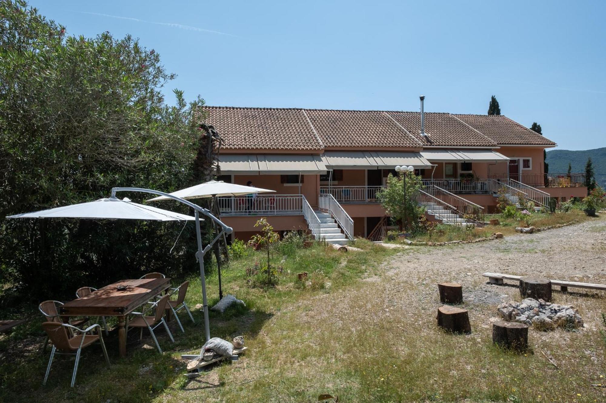 Kokkini Peach House Apartment Kokkinion Bagian luar foto